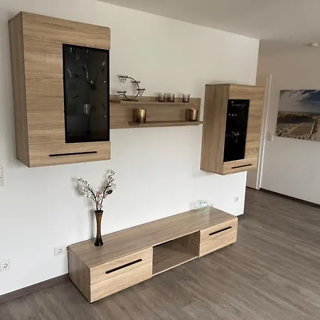 Moderne In Toller Lage Apartamento