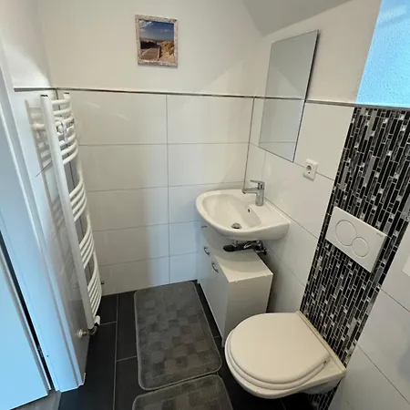 Moderne In Toller Lage Apartamento Langenfeld (North Rhine-Westphalia)