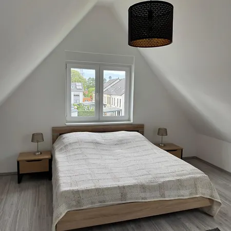 Moderne In Toller Lage